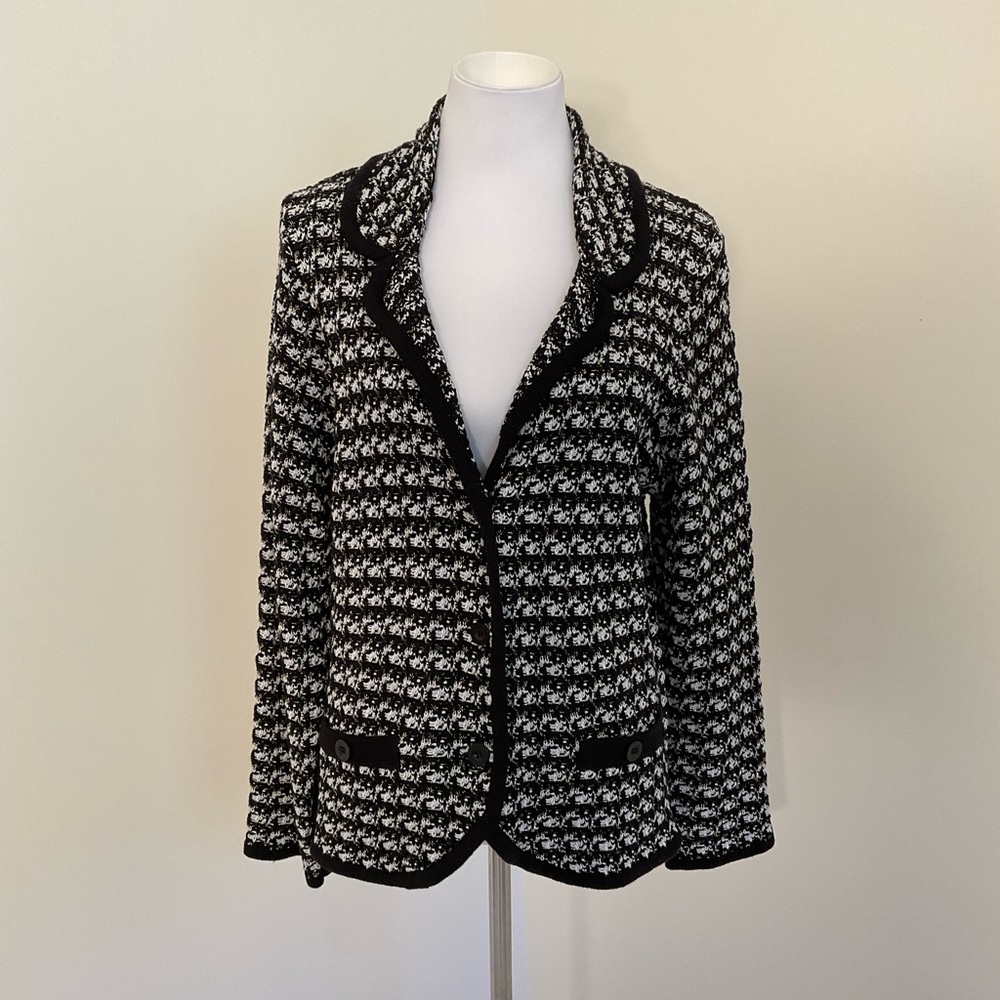 CDP & CO. Chic Black and White Patterned Cardigan Sweater Jacket